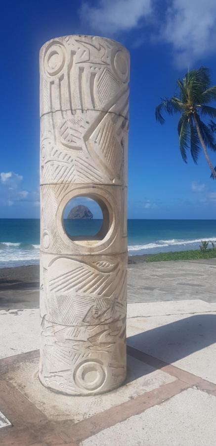 Studio Evasion Tropicale Diamant Bagian luar foto